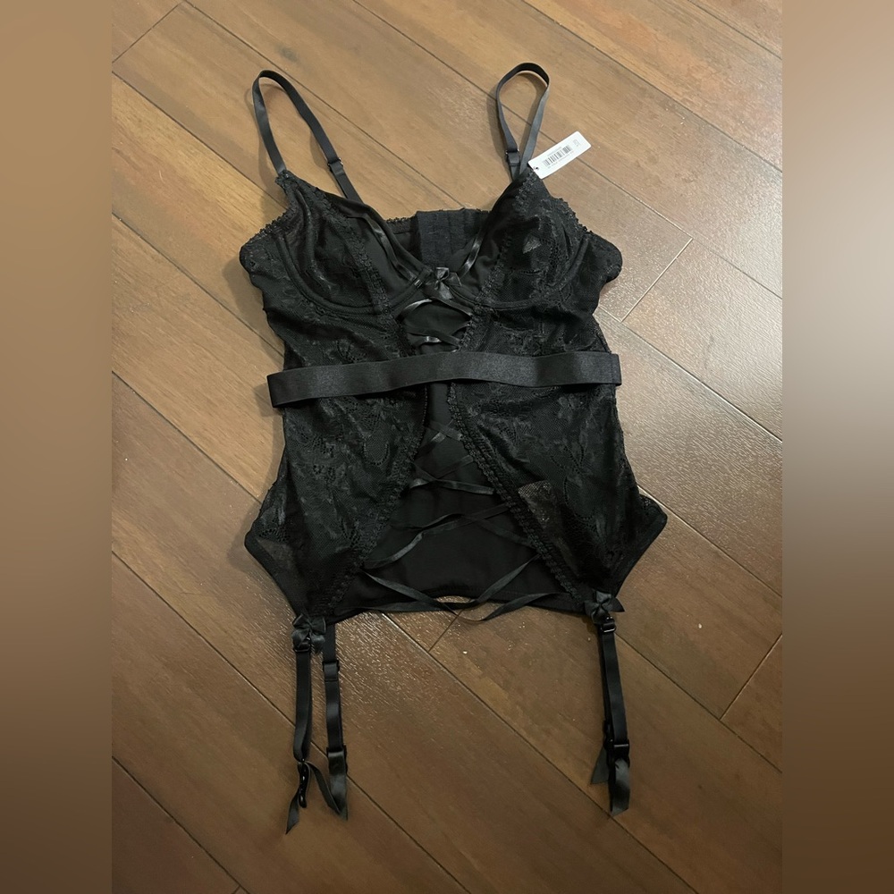 Adore Me Andra Unlined Women’s Black Lingerie Garter Belt NWT Size 32B